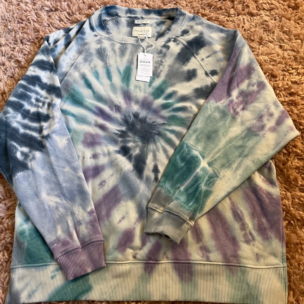 American Eagle tie dye pullover